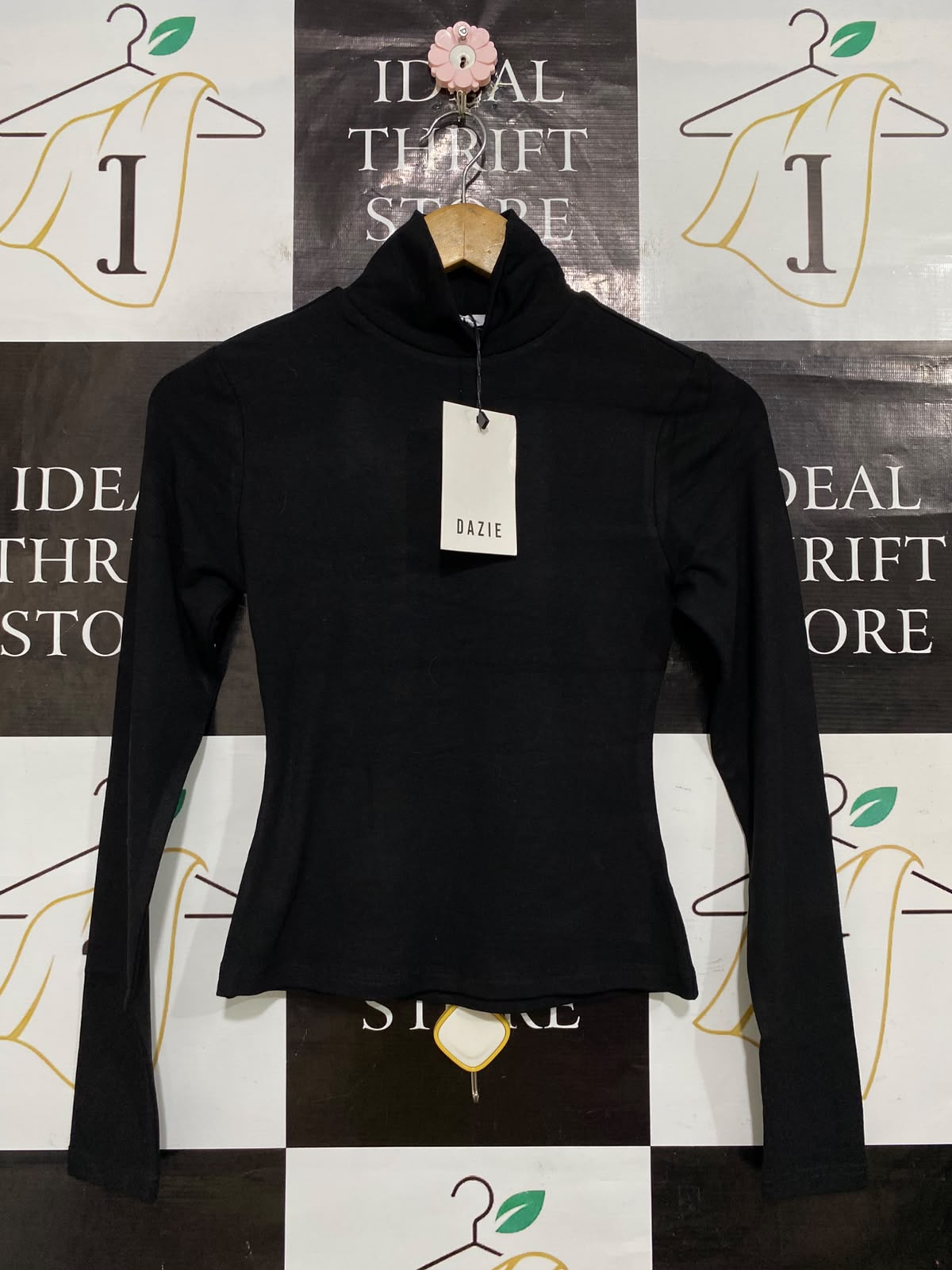 DAZIE |S| BUST 14| A64| BLACK TURTLENECK TECHNICAL UTILITY LONG-SLEVE TOP