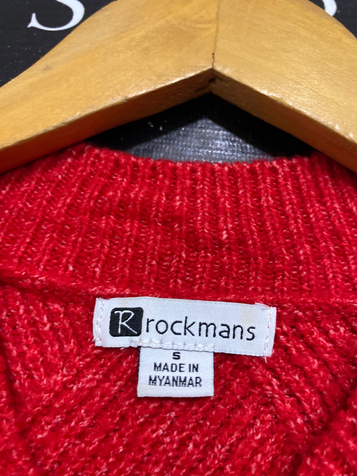 ROCKMANS |S| BUST 20| A64|  RED METALLIC BUTTON-SHOULDER TECHNICAL UTILITY KNIT SWEATER
