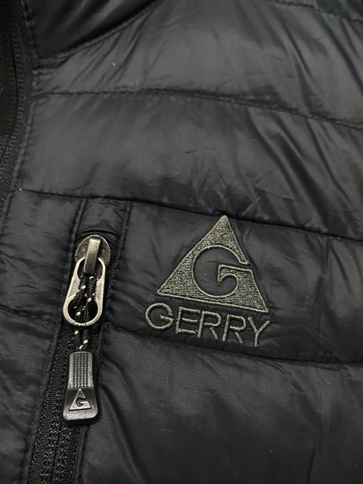 GERRY |M| BUST 22| A64| BLACK QUILTED DOWN TECHNICAL UTILITY PUFFER JACKET