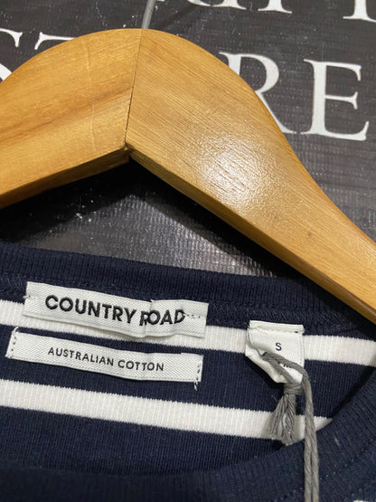 COUNTRY ROAD |S| BUST 16| A63| NAVY AND WHITE STRIPED TECHNICAL UTILITY TEE