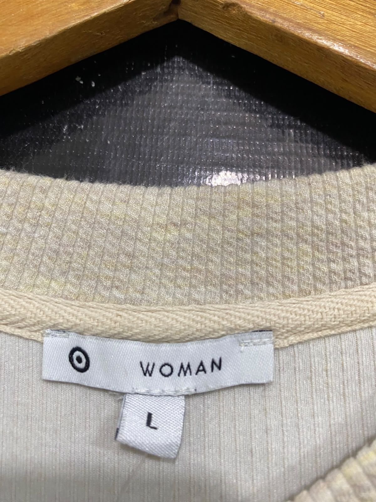 TARGET WOMAN |L| BUST 19| A63| OATMEAL RIBBED PUFF-SLEEVE TECHNICAL UTILITY T-SHIRT