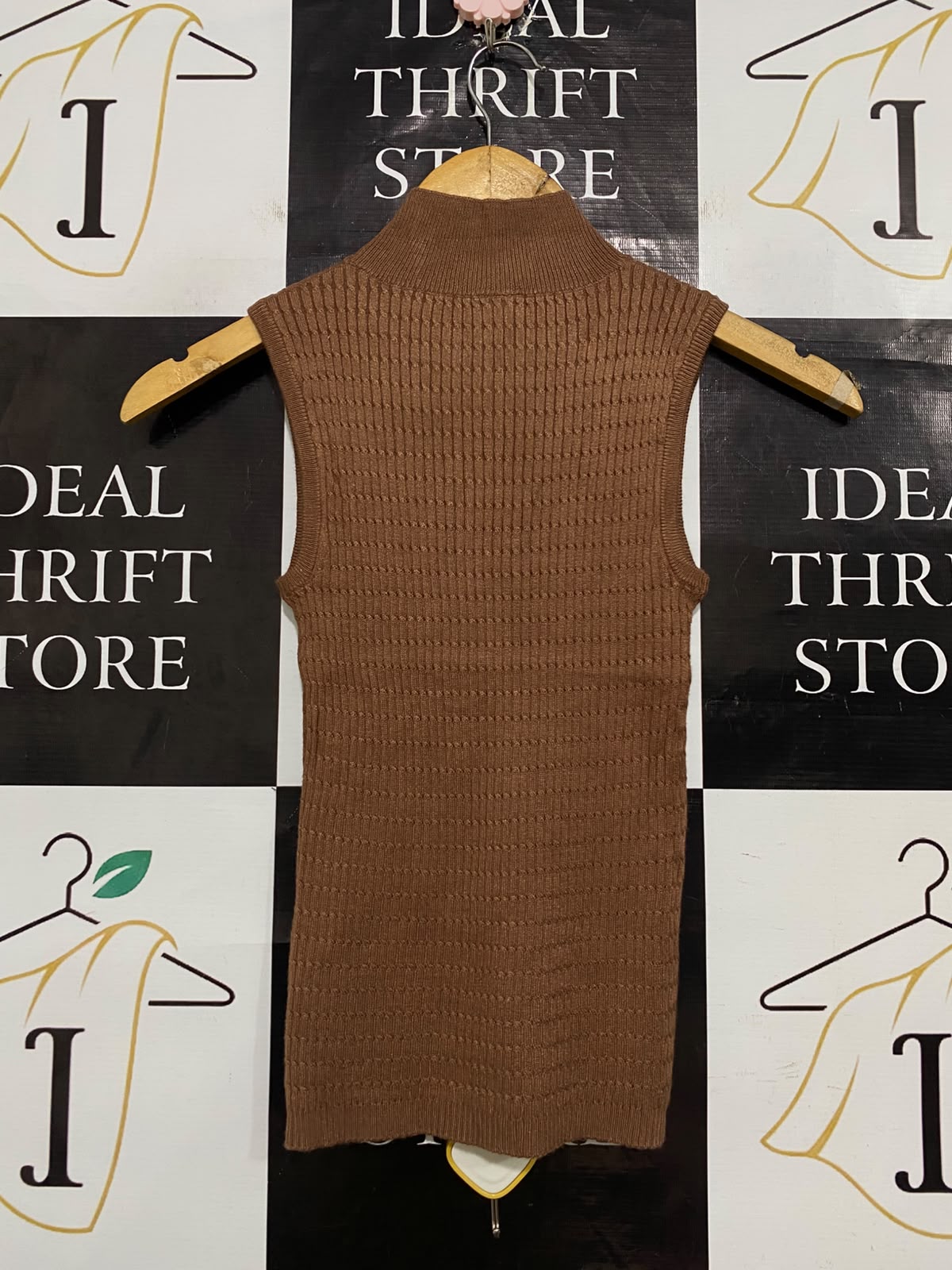 ANKO |S| BUST 10| A63| BROWN MOCK-NECK TEXTURED TECHNICAL UTILITY TANK TOP
