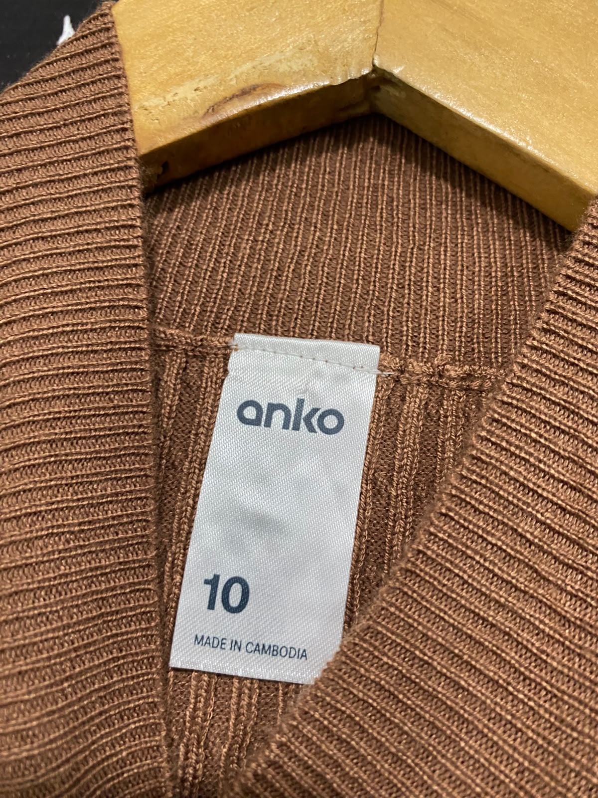 ANKO |S| BUST 10| A63| BROWN MOCK-NECK TEXTURED TECHNICAL UTILITY TANK TOP