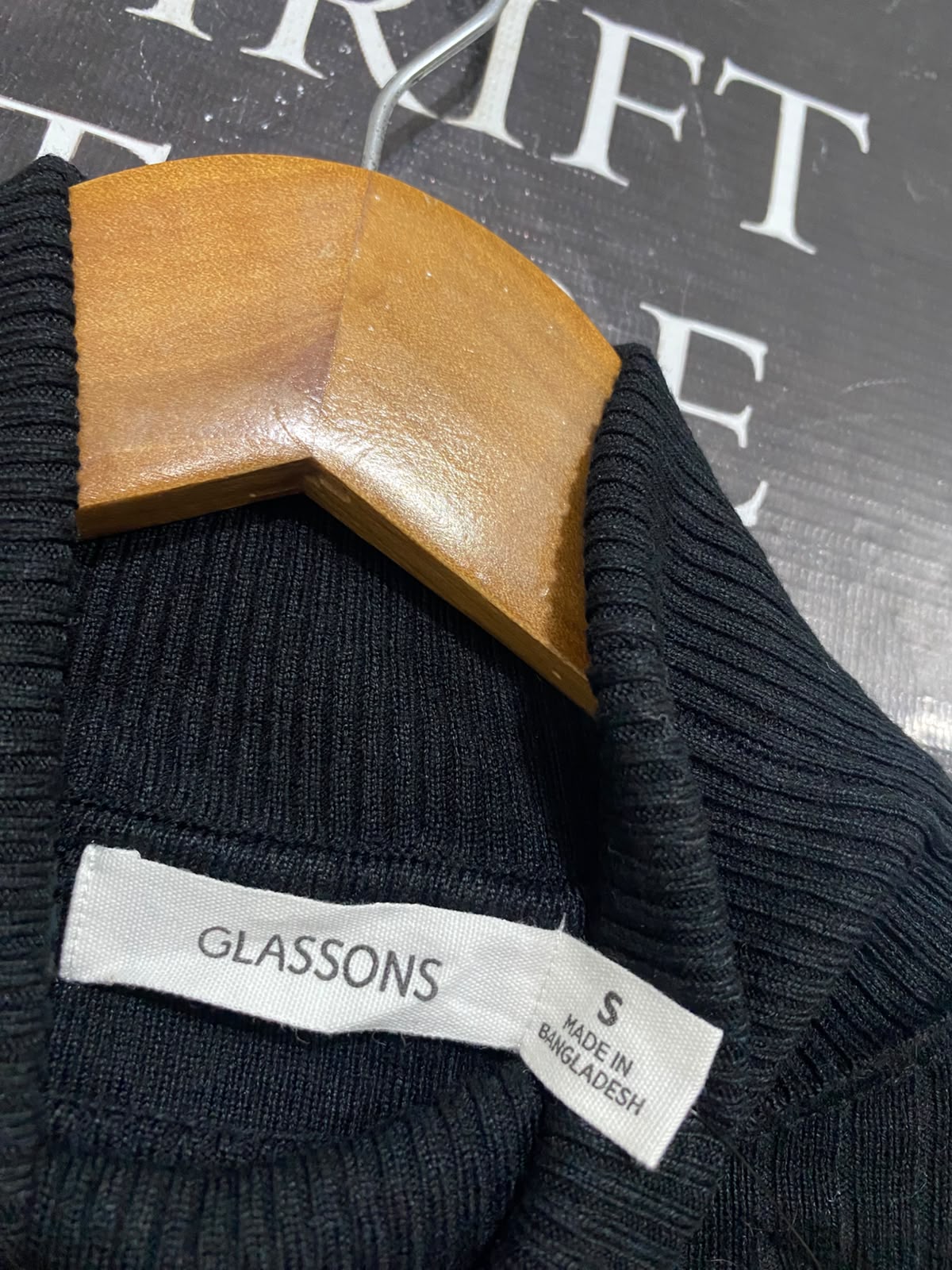 GLASSONS |S| BUST 14| A63| BLACK RIBBED TURTLENECK TECHNICAL UTILITY SWEATER