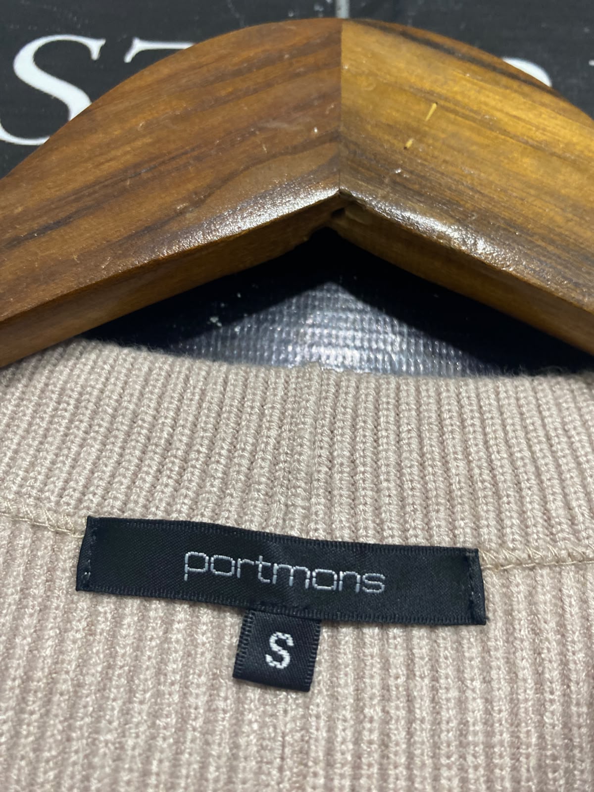 PORTMANS |S| BUST 15| A65| BEIGE MOCK-NECK RIBBED TECHNICAL UTILITY SWEATER