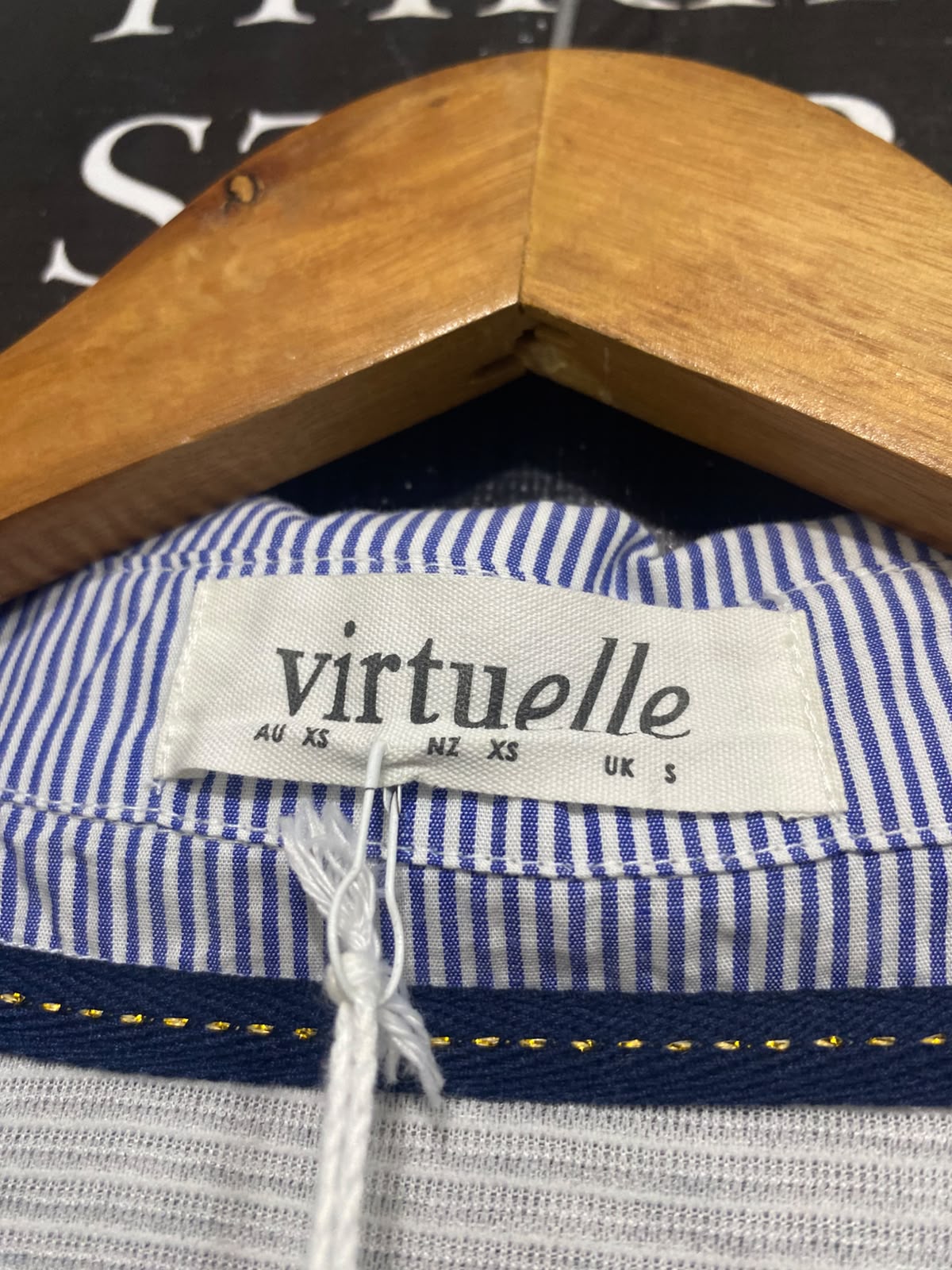 VIRTUELLE |S| BUST 21| A65| GREY SEQUIN-POLKA-DOT LAYERED TECHNICAL UTILITY TOP