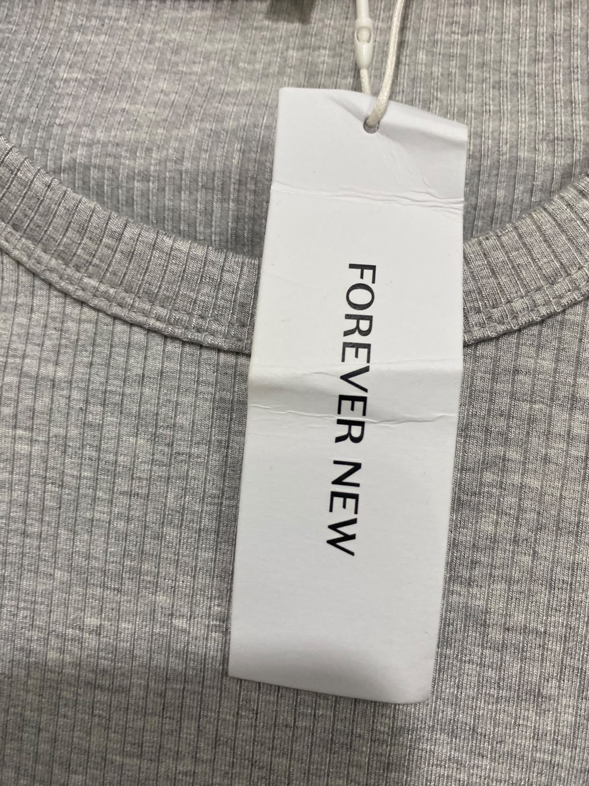 FOREVER NEW |XS| BUST 13| A65| GREY SCOOP-NECK RIBBED TECHNICAL UTILITY SHORT-SLEEVE TOP