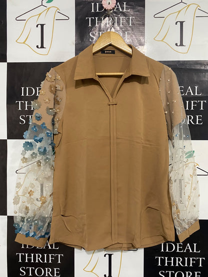 FOCUS |M| BUST 20| A65| CAMEL 3D FLORAL MESH-SLEEVE TECHNICAL UTILITY SHIRT