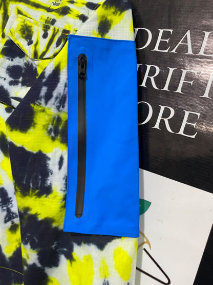 NIKE |M| BUST 20| A65| OFF-WHITE X NIKE YELLOW AND BLACK TIE-DYE MULTI-POCKET TECHNICAL UTILITY JACKET