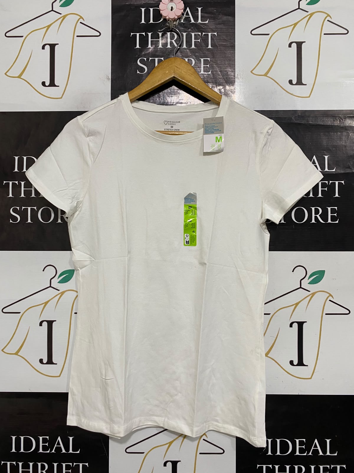 PRIMARK CARES |M| BUST 18| A64| WHITE STRETCH CREWNECK TECHNICAL UTILITY T-SHIRT