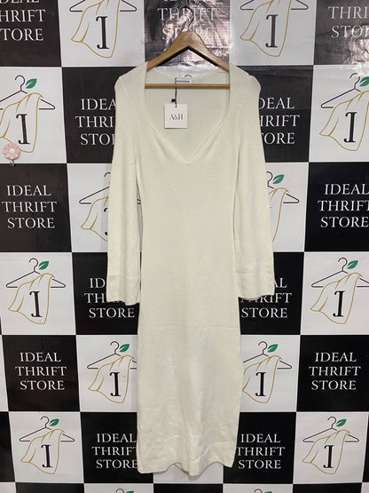 ATMOS & HERE |S| BUST 14| A64| WHITE SWEETHEART-NECK LONG-SLEEVE TECHNICAL UTILITY MIDI DRESS