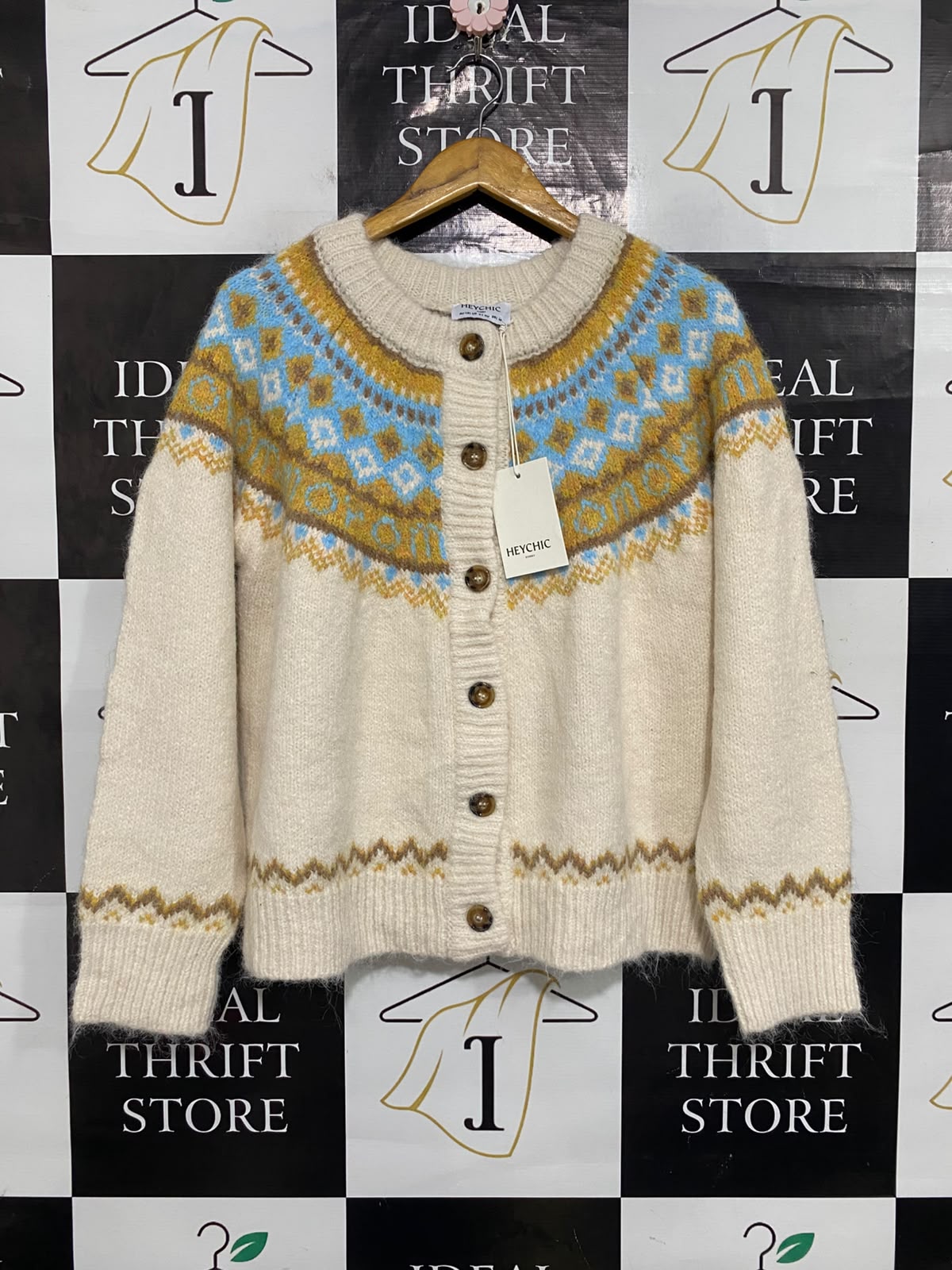 HEYCHIC |M| BUST 23| A64| BEIGE FAIR ISLE PATTERN BUTTON-FRONT TECHNICAL UTILITY CARDIGAN