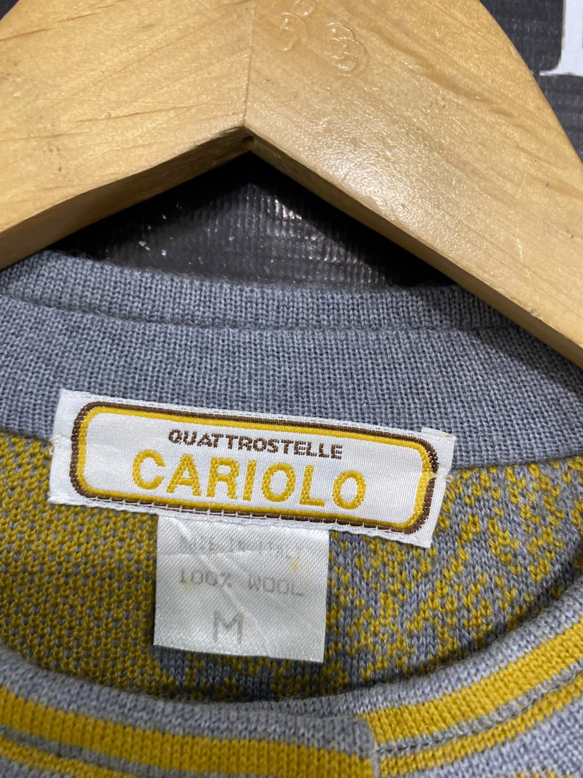 CARIOLO |M| BUST 23| A64| GREY AND MUSTARD FLORAL-PATTERN BUTTON-FRONT TECHNICAL UTILITY CARDIGAN