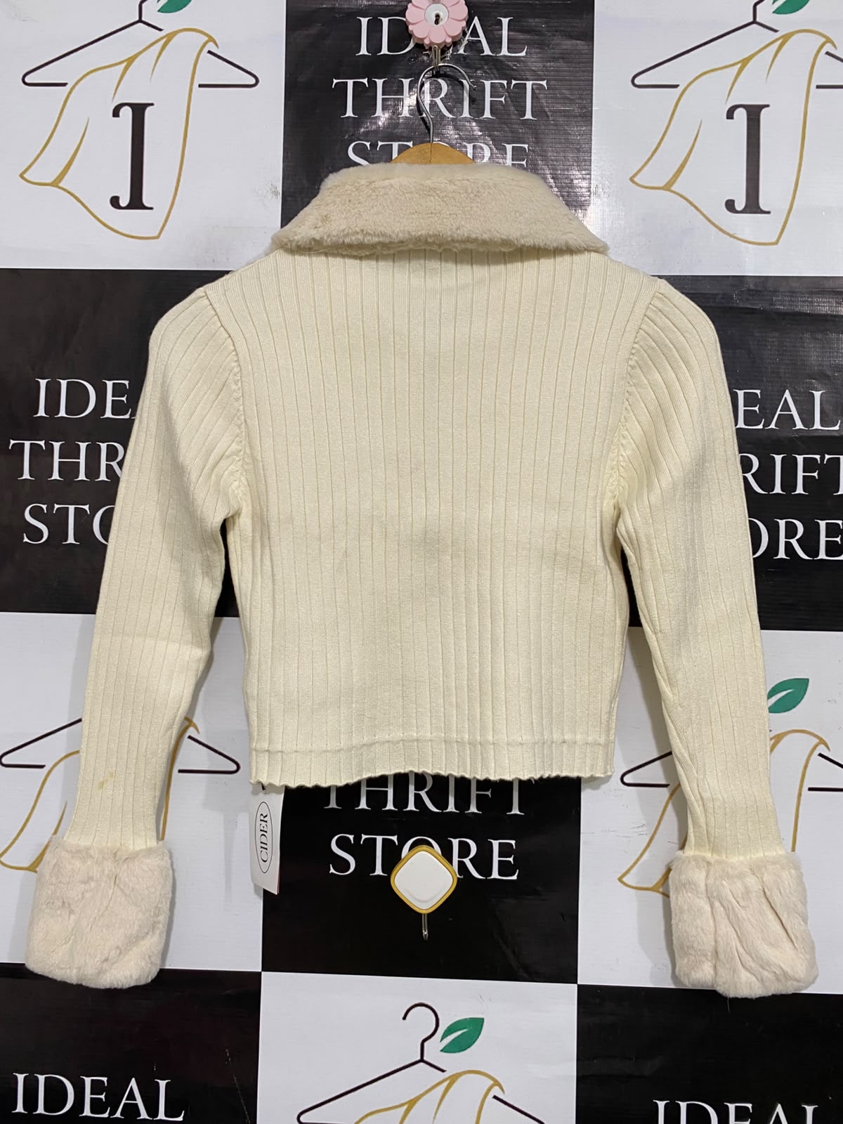 CIDER |S| BUST 14|A64| OFF-WHITE FUR-TRIM FULL-ZIP RIBBED TECHNICAL UTILITY CROP SWEATER