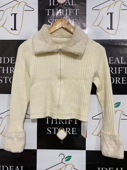 CIDER |S| BUST 14|A64| OFF-WHITE FUR-TRIM FULL-ZIP RIBBED TECHNICAL UTILITY CROP SWEATER