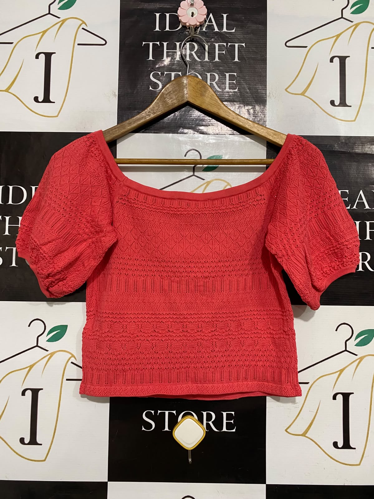 FOREVER NEW |XS| BUST 15| A64| CORAL TEXTURED KNIT OFF-SHOULDER TECHNICAL UTILITY TOP