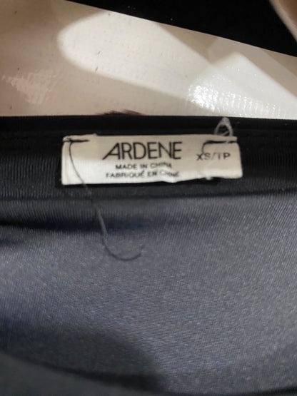 ARDENE |XS| BUST 13| A66| BLACK ROUND-NECK SHORT-SLEEVE TECHNICAL UTILITY CROP TOP