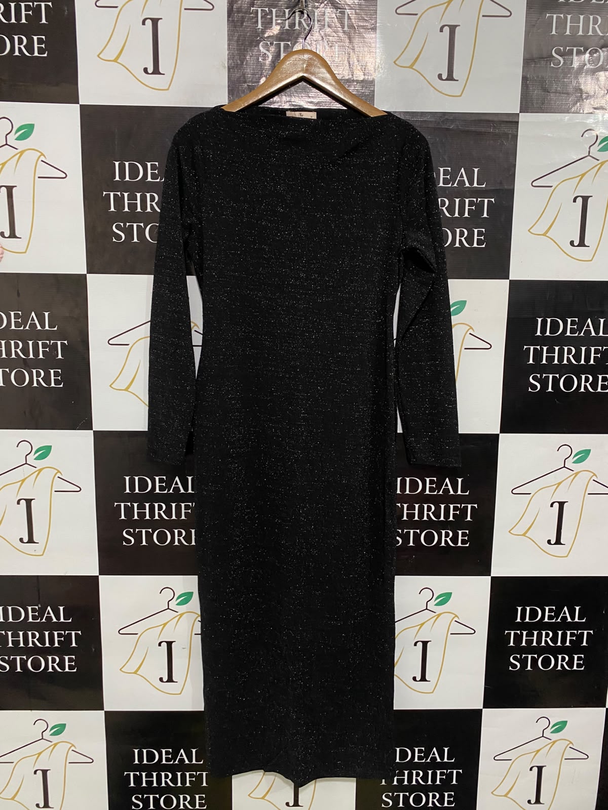 TU WOMAN |M| BUST 17| A66| BLACK SHIMMER BOAT-NECK LONG-SLEEVE TECHNICAL UTILITY MIDI DRESS
