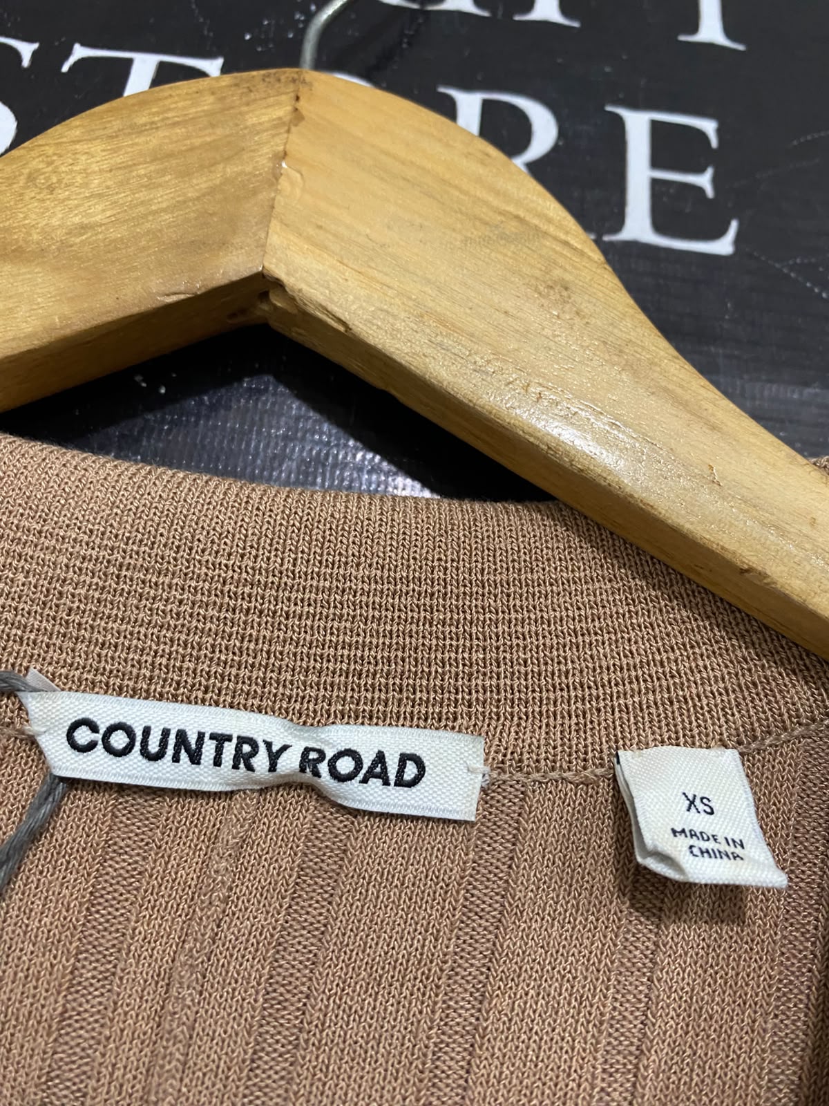 COUNTRY ROAD |XS| BUST 13| A66| CAMEL RIBBED KNIT BUTTON-UP SHORT-SLEEVE  MIDI DRESS