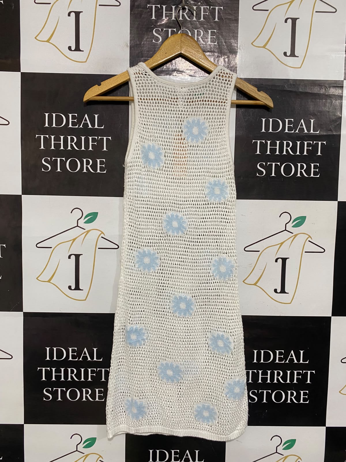 ANKO |XS| BUST 12| A65| WHITE AND BLUE FLORAL CROCHET SLEEVELESS  MIDI DRESS