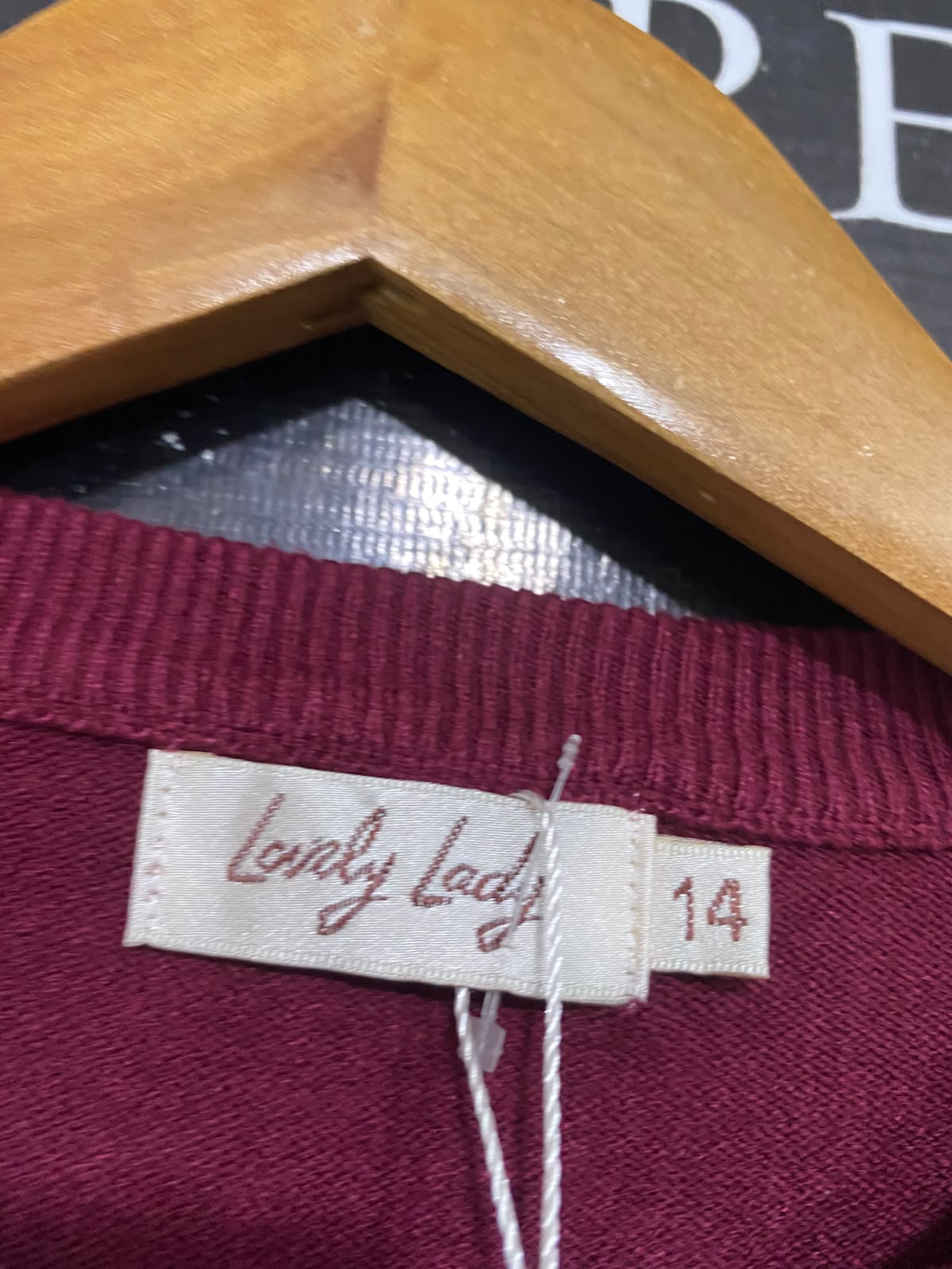LOVELY LADY |S| BUST 15| A65| BURGUNDY CABLE-KNIT LONG-SLEEVE  SWEATER
