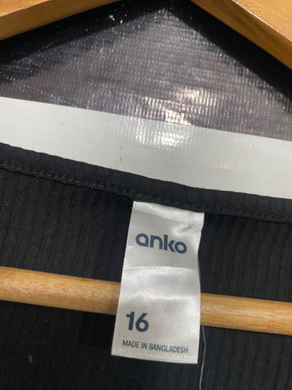 ANKO |M| BUST 17 | A65| BLACK RIBBED BUTTON-FRONT SHORT-SLEEVE TECHNICAL UTILITY TEE