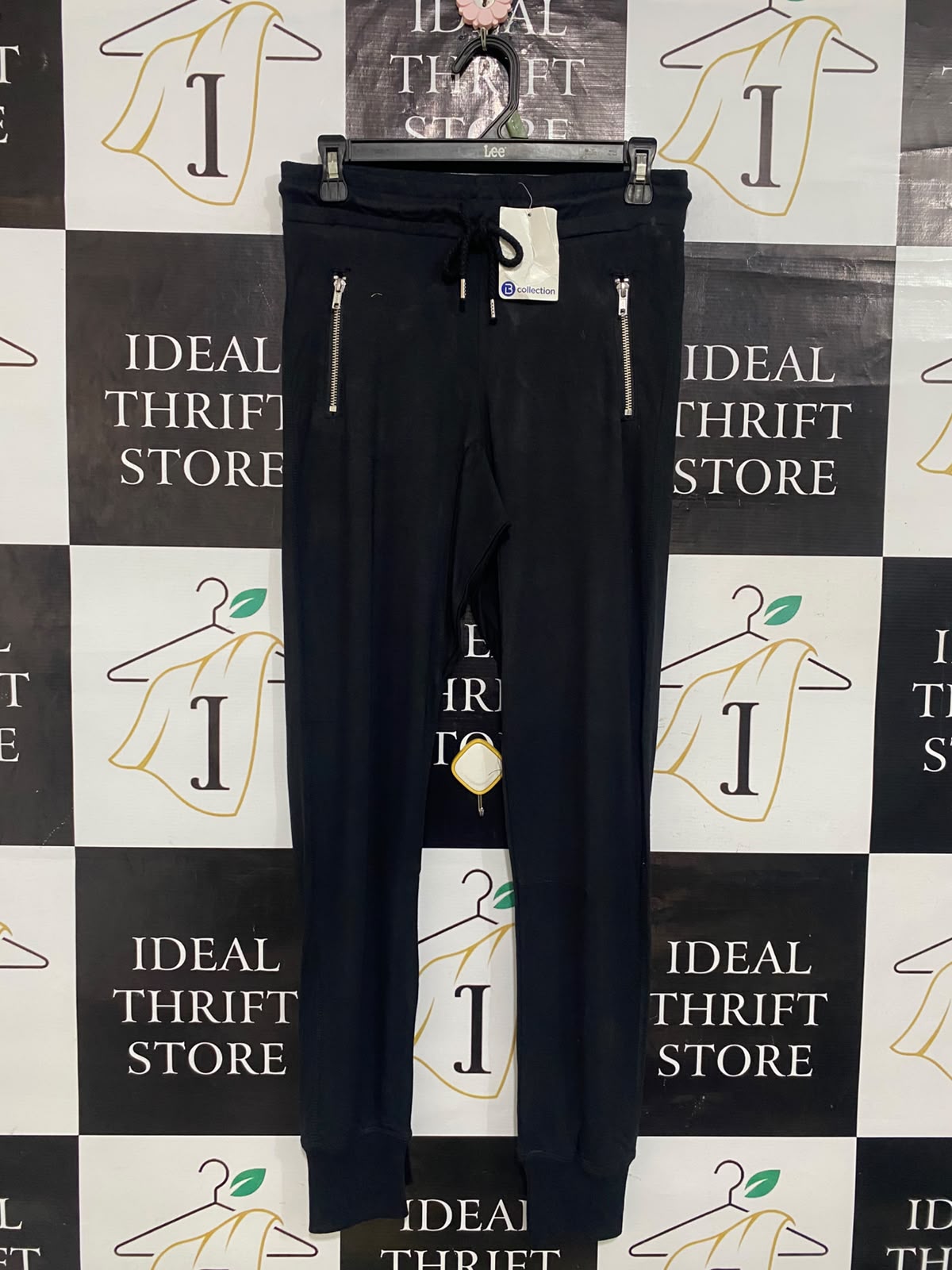 B COLLECTION |M| WAIST 28| A65| BLACK ZIPPER-POCKET  JOGGER PANTS