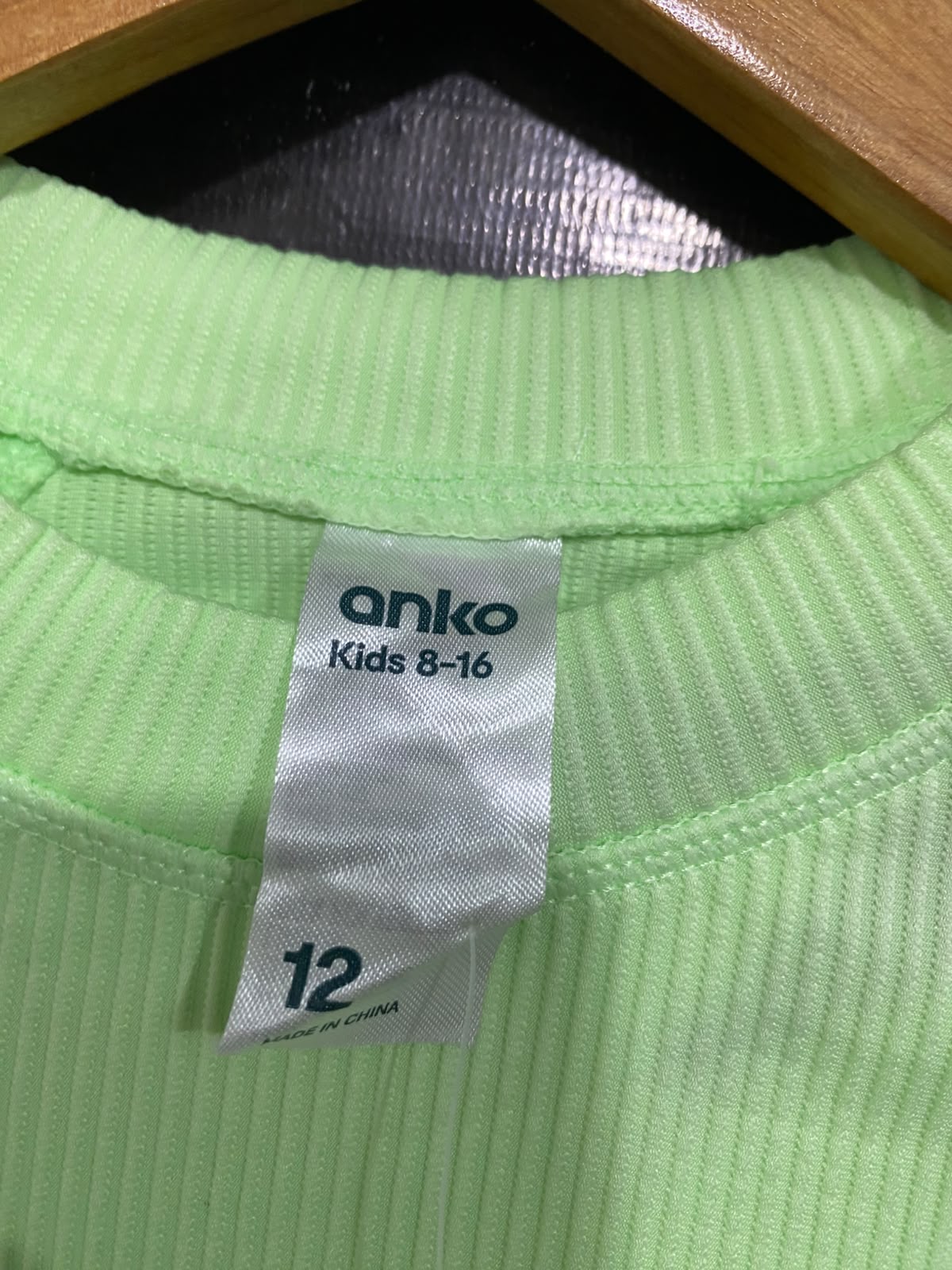 ANKO |XS| BUST 14| A66| LIME GREEN RIBBED CROP TOP  LONG-SLEEVE