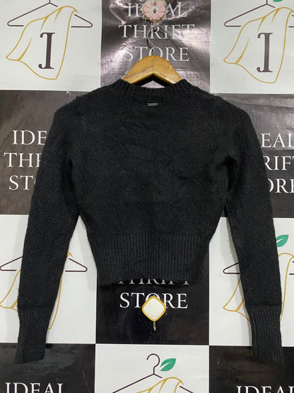 MOOLOOLA |S| BUST 15| A66| BLACK CROPPED V-NECK SWEATER