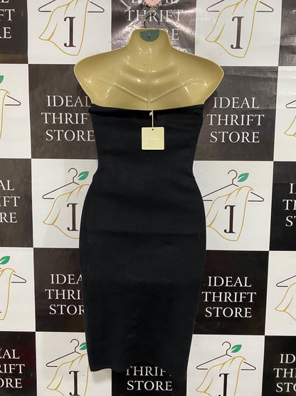 MONIQUE |S| BUST 15| A66| BLACK STRAPLESS NOTCHED-NECKLINE RIBBED MIDI DRESS