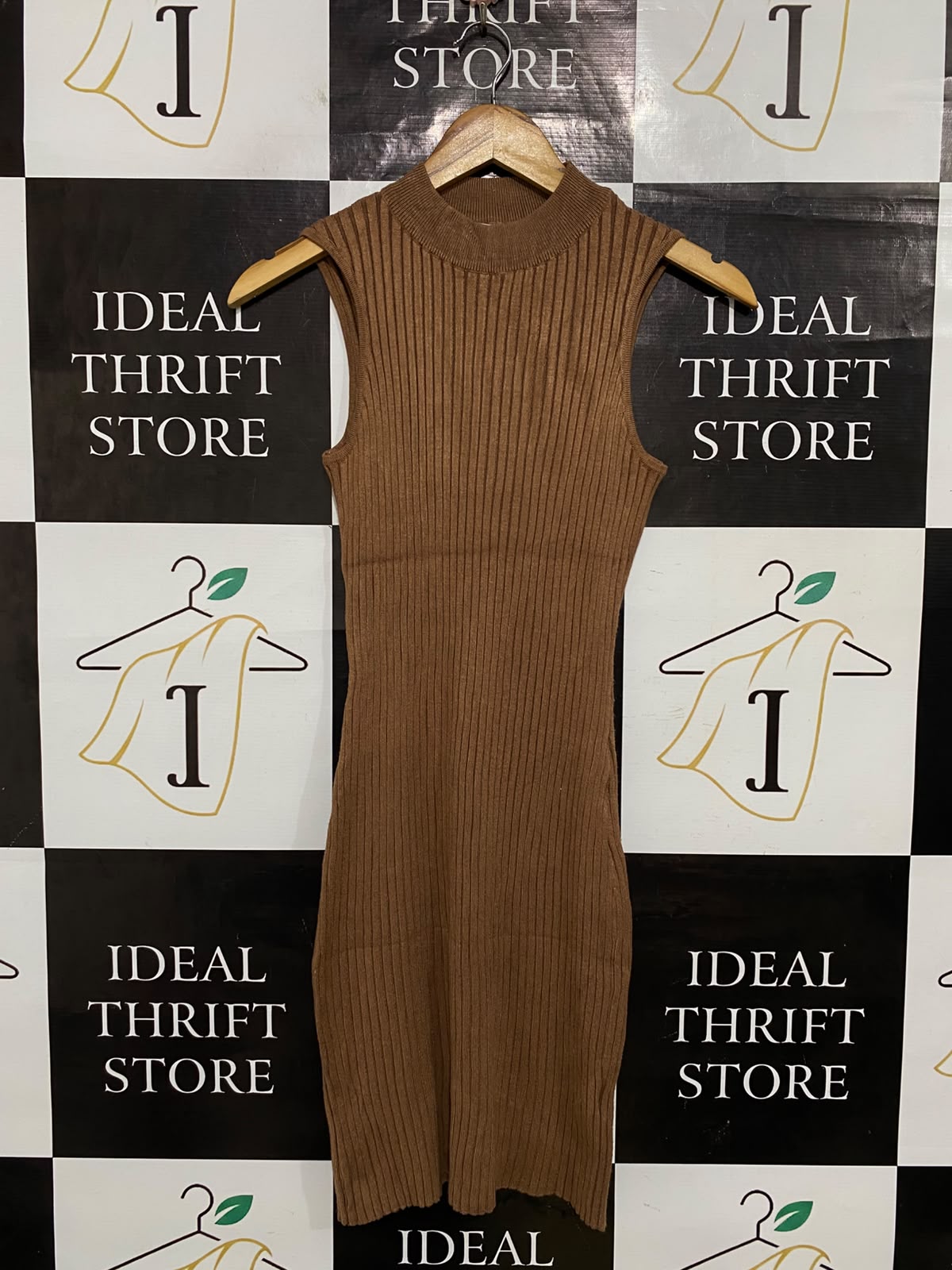 COTTON ON |XS| BUST 12| A66| BROWN MOCK-NECK RIBBED MIDI DRESS