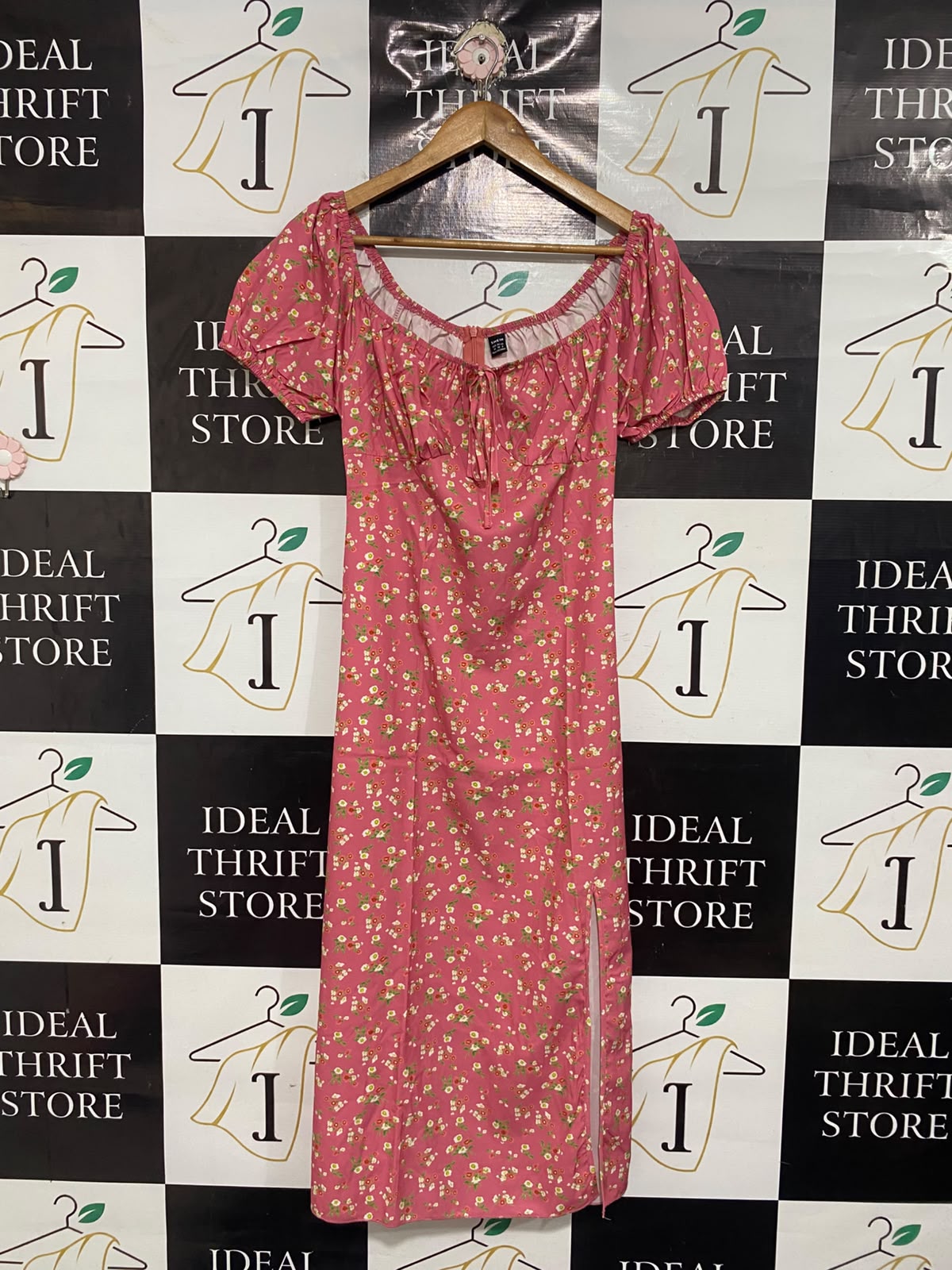 SHEIN |M| BUST 16| A67| PINK DAISY FLORAL SWEETHEART MIDI DRESS