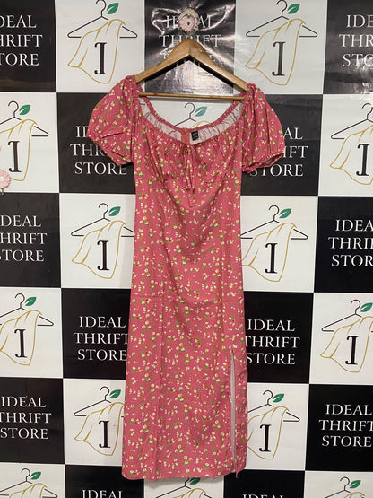 SHEIN |M| BUST 16| A67| PINK DAISY FLORAL SWEETHEART MIDI DRESS