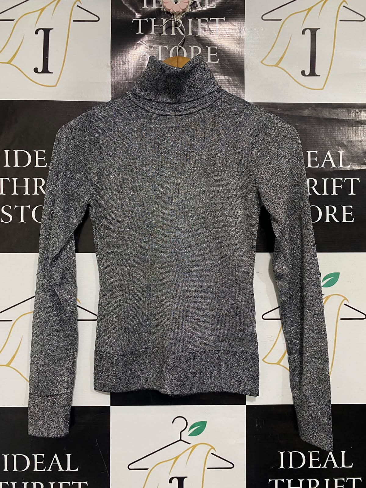 H&M |XS| BUST 15| A66| METALLIC SILVER SHIMMER TURTLENECK PULLOVER