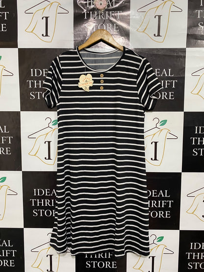 M/L |BUST 19| A67| BLACK AUR WHITE STRIPED BUTTON-FRONT TUNIC DRESS