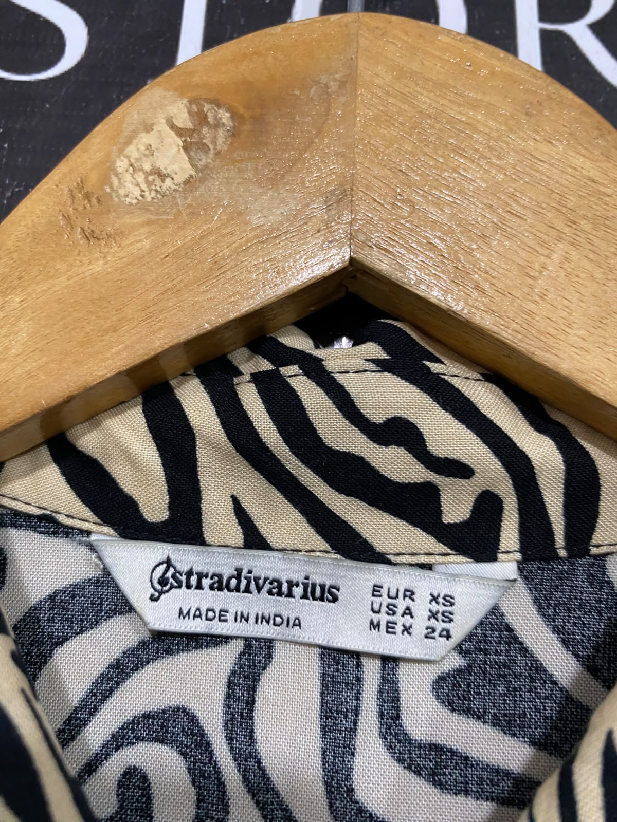 STRADIVARIUS |XS| BUST 18| A67| BEIGE AUR BLACK ABSTRACT ZEBRA PRINT SHIRT DRESS