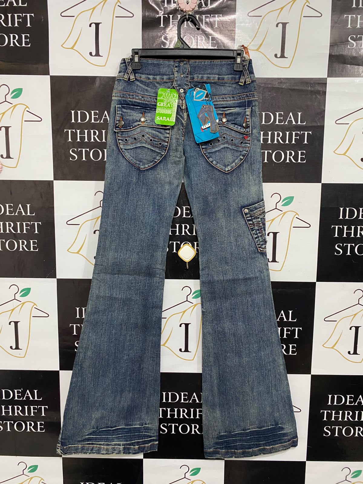 VINKNO JEANS |M| WAIST 28| A67| TAGE WASH STUDS AUR ZIP DETAIL FLARED DENIM JEANS