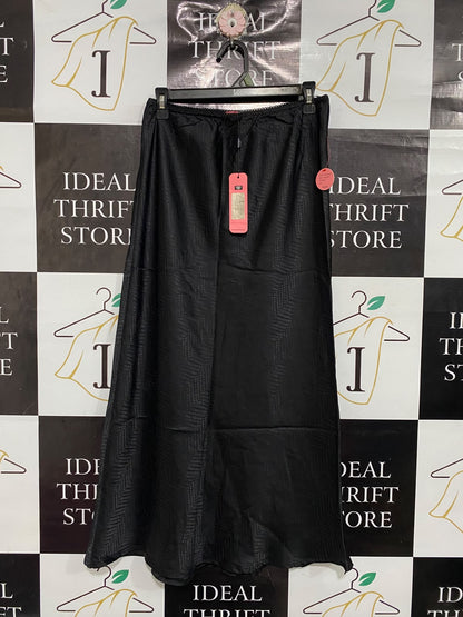 CHI CHI |M| WAIST 28| A67| BLACK JACQUARD TEXTURED SATIN MAXI SKIRT