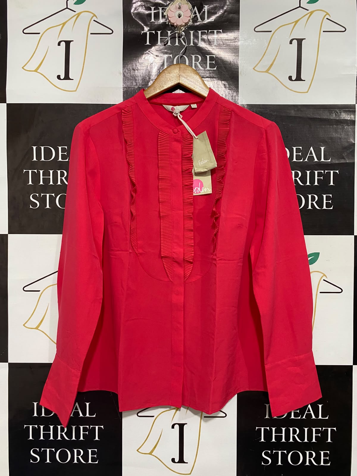 BODEN |M| BUST 26| A67| BRIGHT PINK PLEATED RUFFLE FRONT SHIRT