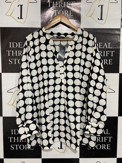 MARKS & SPENCER |XL| BUST 25| A67|  BLACK & WHITE LARGE POLKA DOT V-NECK BLOUSE