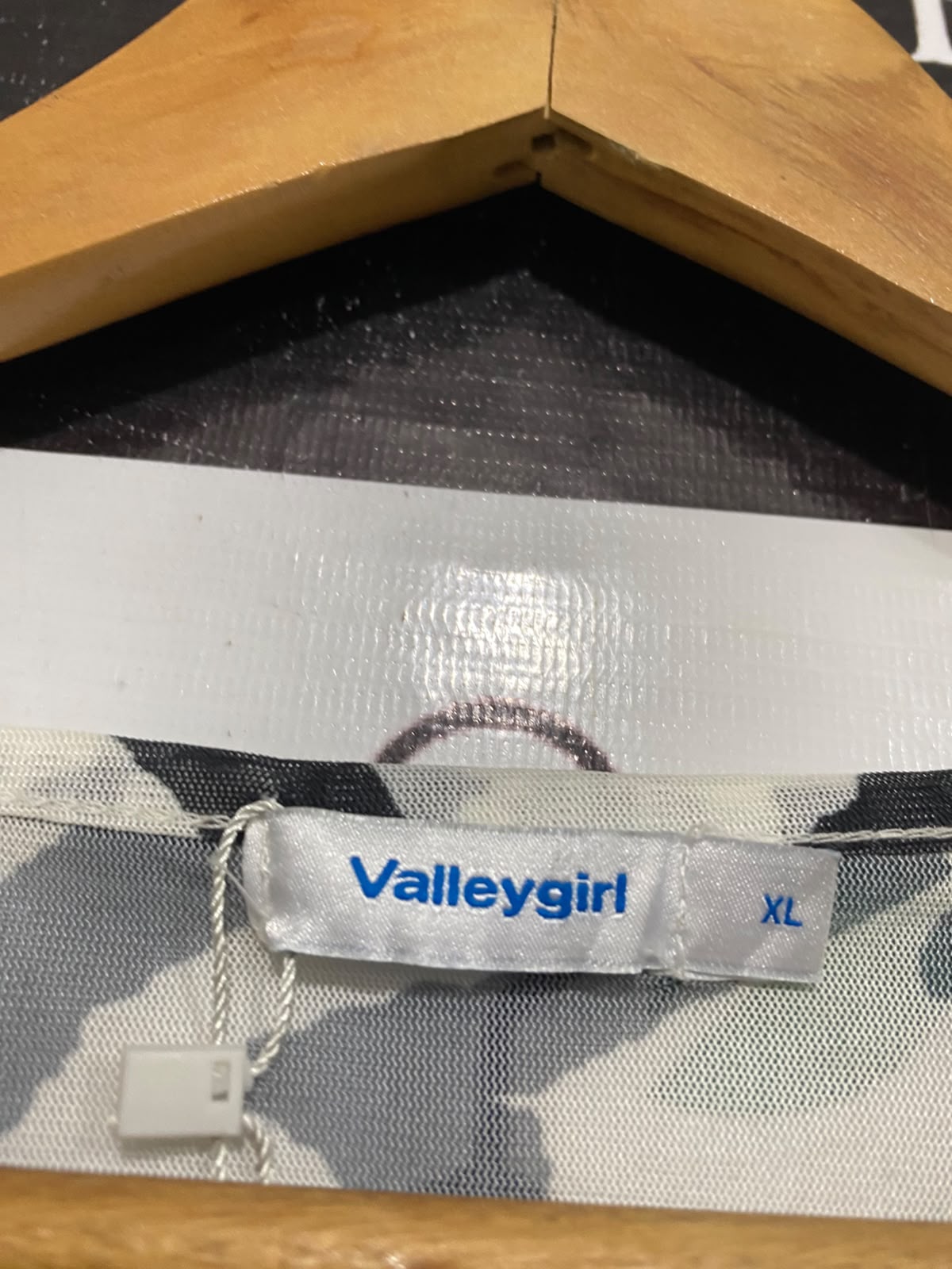 VALLEYGIRL |L| BUST 19| A68|  ZEBRA PRINT FRONT-TIE MESH TOP CARDIGAN