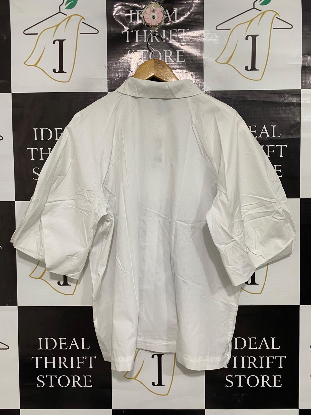 F&F |M| BUST 25| A68| WHITE PUFF SHORT-SLEEVE OVERSIZED BUTTON-DOWN SHIRT