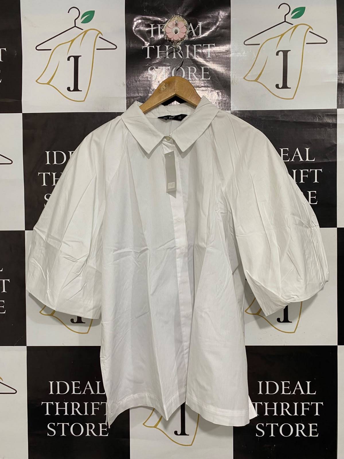 F&F |M| BUST 25| A68| WHITE PUFF SHORT-SLEEVE OVERSIZED BUTTON-DOWN SHIRT