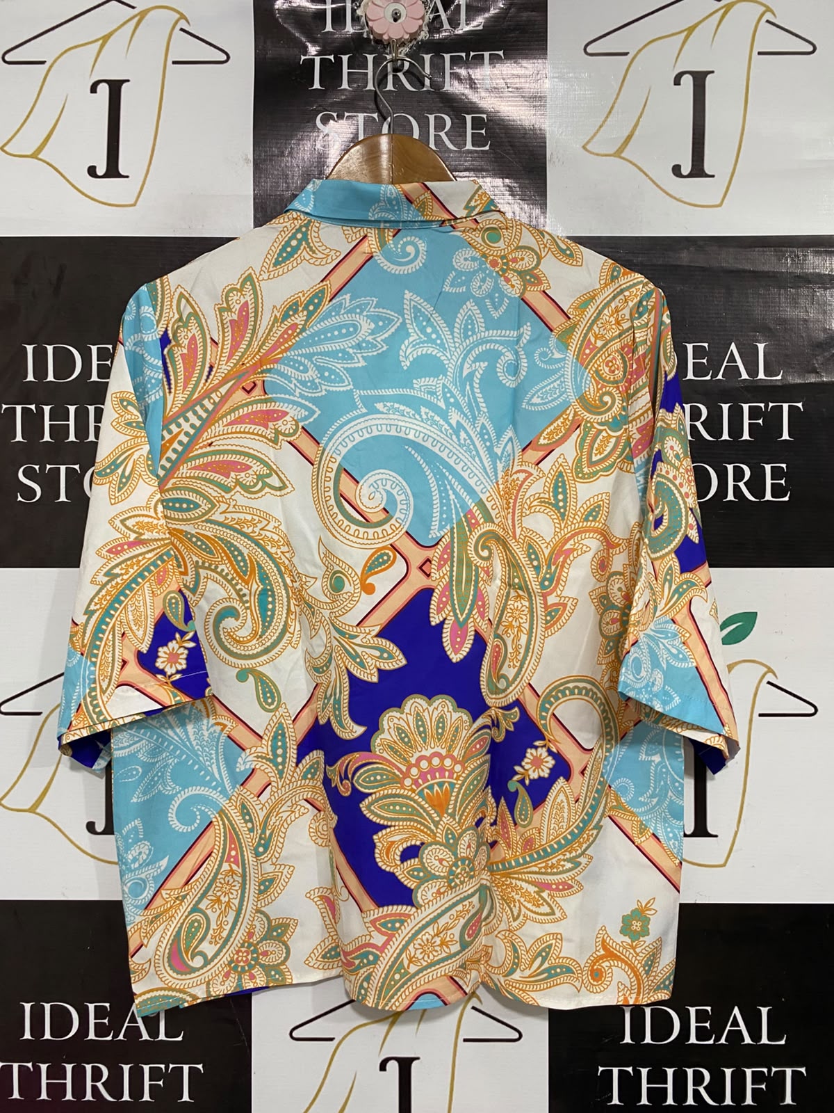 BEST LIVE |M/L| BUST 21| A68| BLUE & PAISLEY PRINT BUTTON-DOWN SHIRT