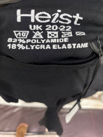 HEIST |S| WAIST 26| A67|  BLACK HIGH-WAISTED SHAPING CYCLE SHORTS