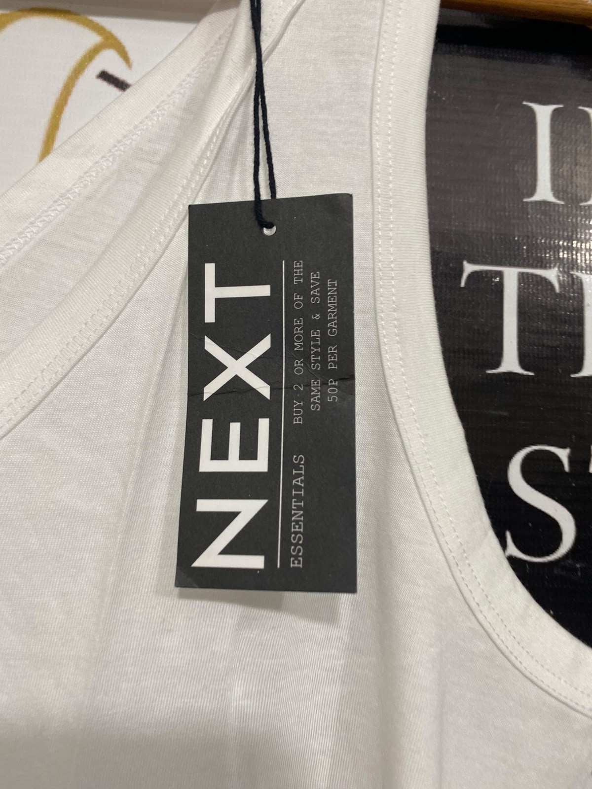 NEXT |M| BUST 19| A67| WHITE V-NECK ESSENTIAL TANK TOP