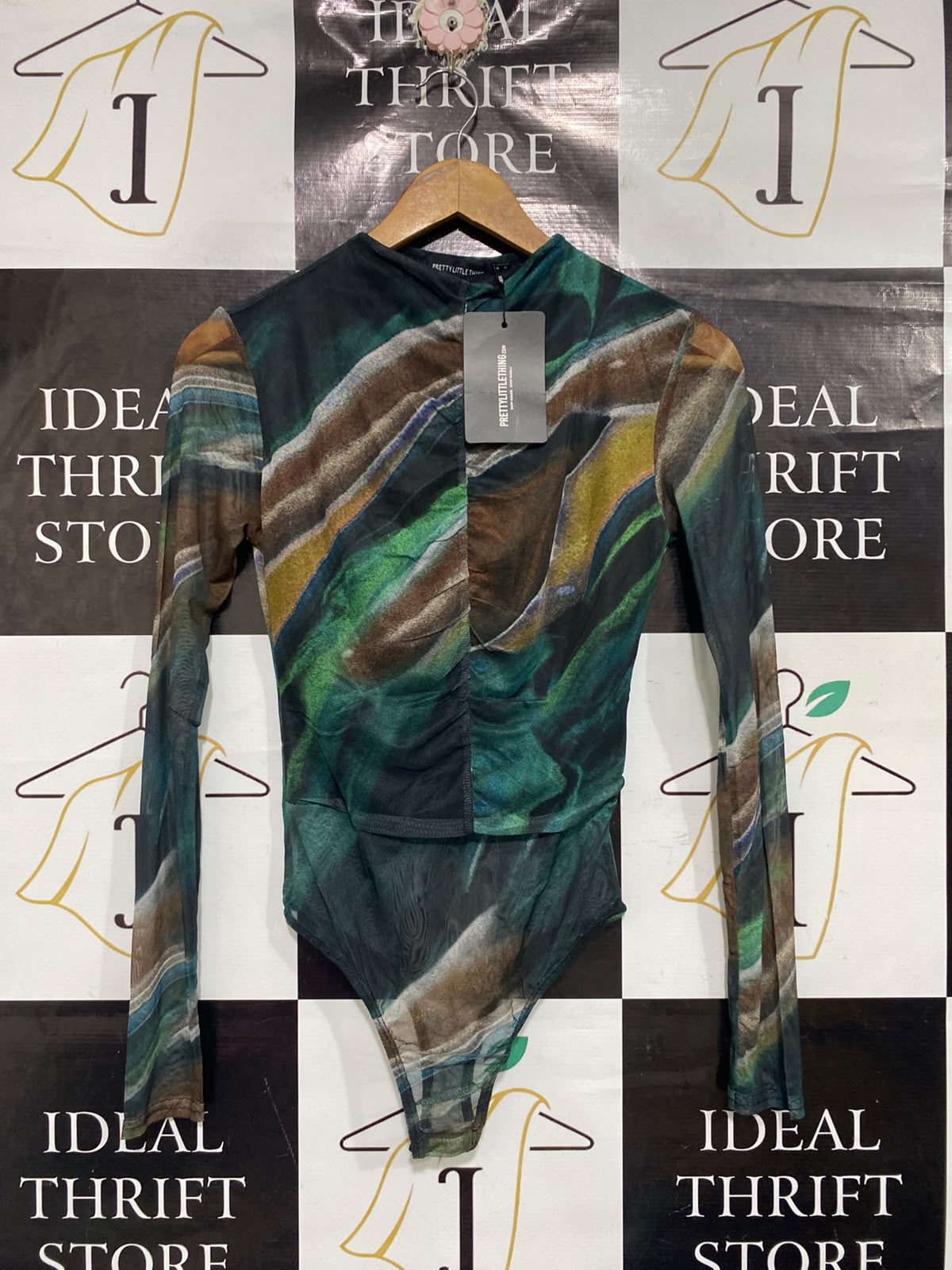 PRETTYLITTLETHING |S| BUST 15| A67|  GREEN ABSTRACT MARBLE MESH BODYSUIT