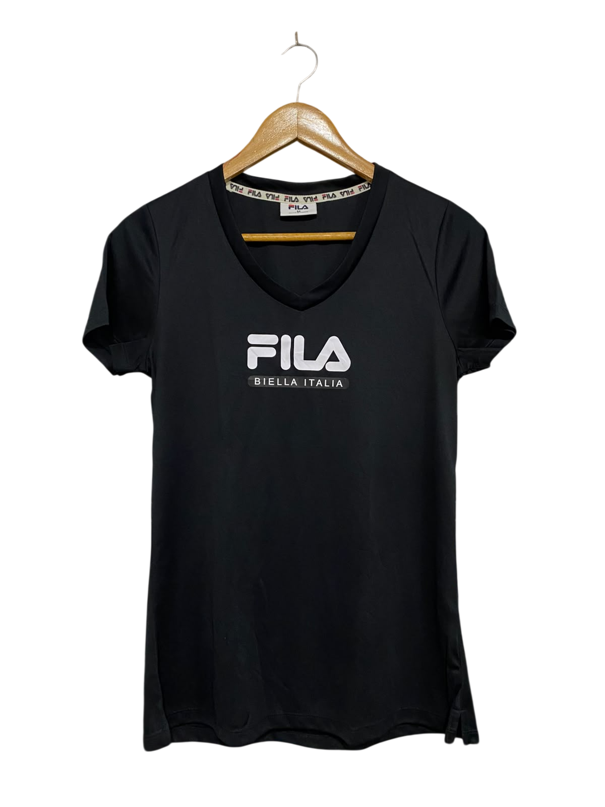 FILA |M| BUST 17| A68|  BLACK V-NECK GRAPHIC ATHLETIC T-SHIRT