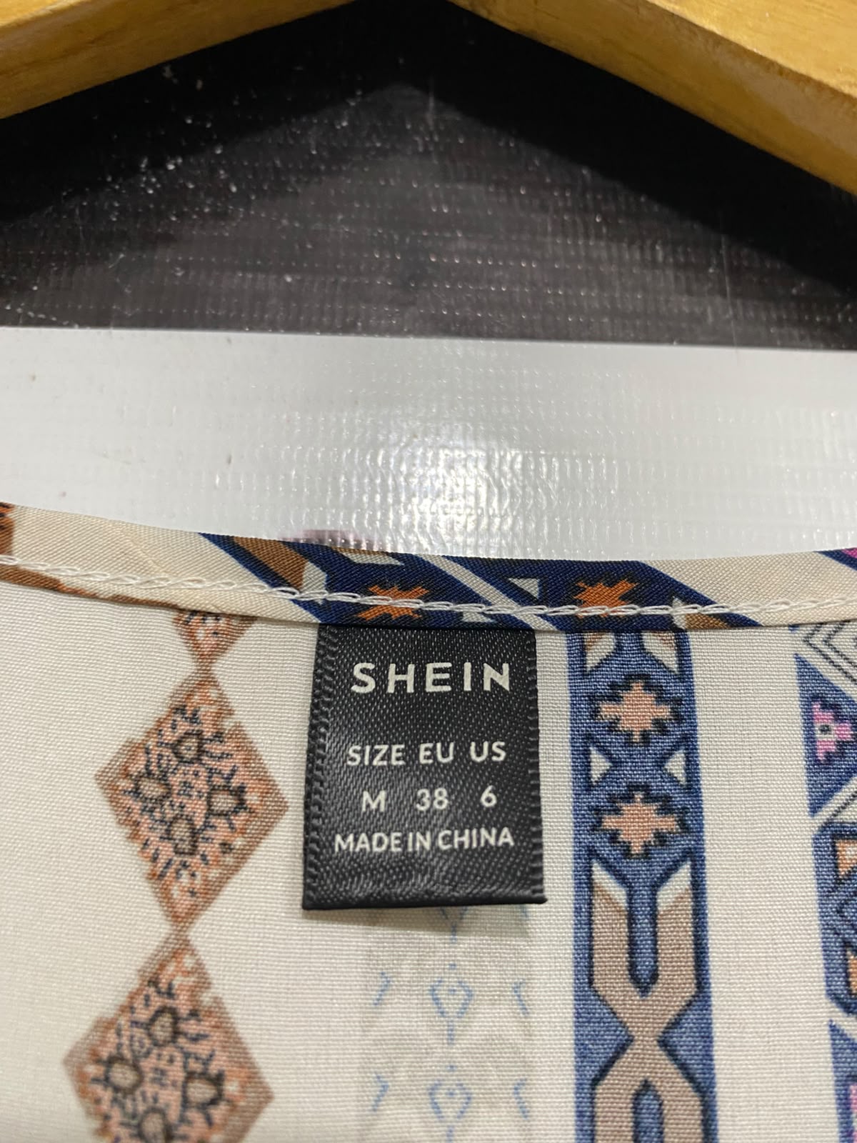 SHEIN |M| BUST 19| A68| MULTICOLOR TRIBAL PRINT V-NECK MAXI DRESS