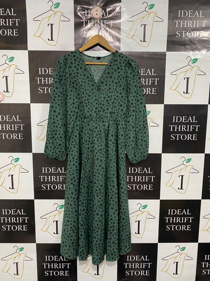 SHEIN |S| BUST 17| A68| EMERALD GREEN SPOTTED PRINT V-NECK MAXI DRESS